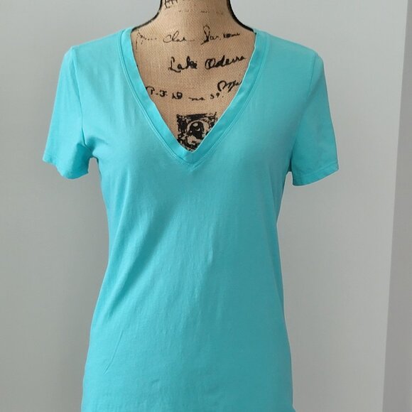 Ladies Mint Green GAP V-Neck T-shirt Small - Picture 1 of 10